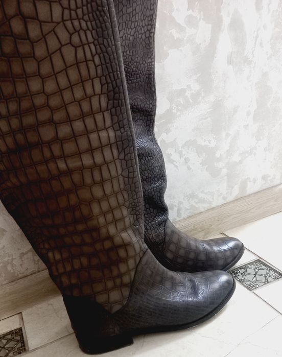 Осінньо-весняні чоботи ,шкіряні