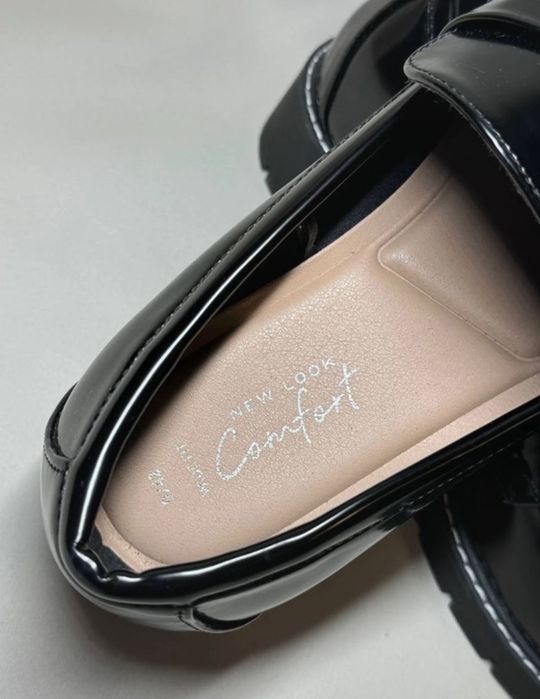 Lakierowane loafersy New Look