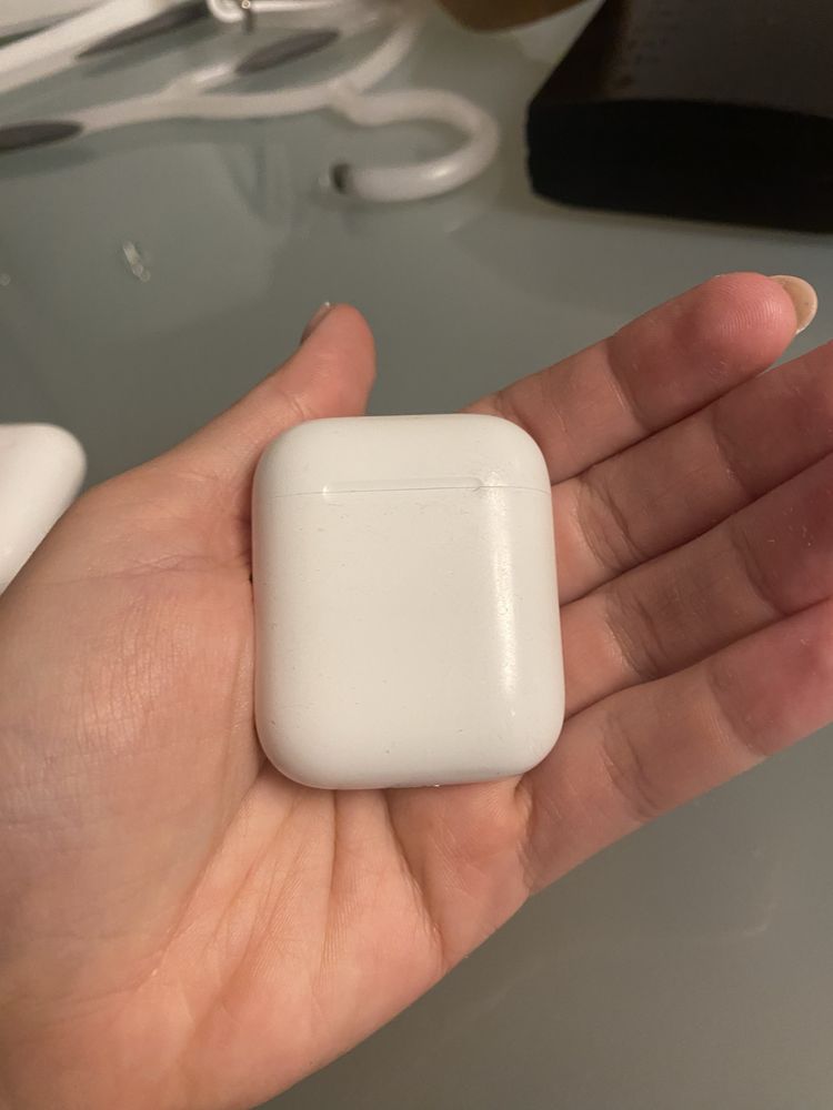 Oryginalne Etui Ładujące Apple AirPods 2 generacja