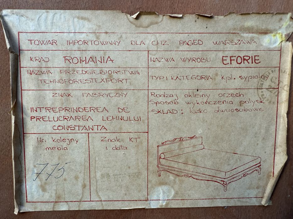 Sprzedam zestaw mebli vintage- 2 stoliki nocne, łoze i toaletka