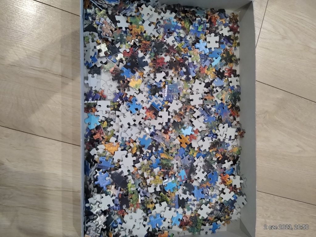 Puzzle 1000 elementów.