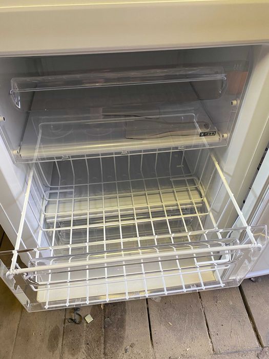 Холодильник Privileg 300 літрів 2 компресори