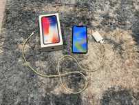 iPhone X w idealnym stanie 64 GB z ładowarką zasilaczem kablem