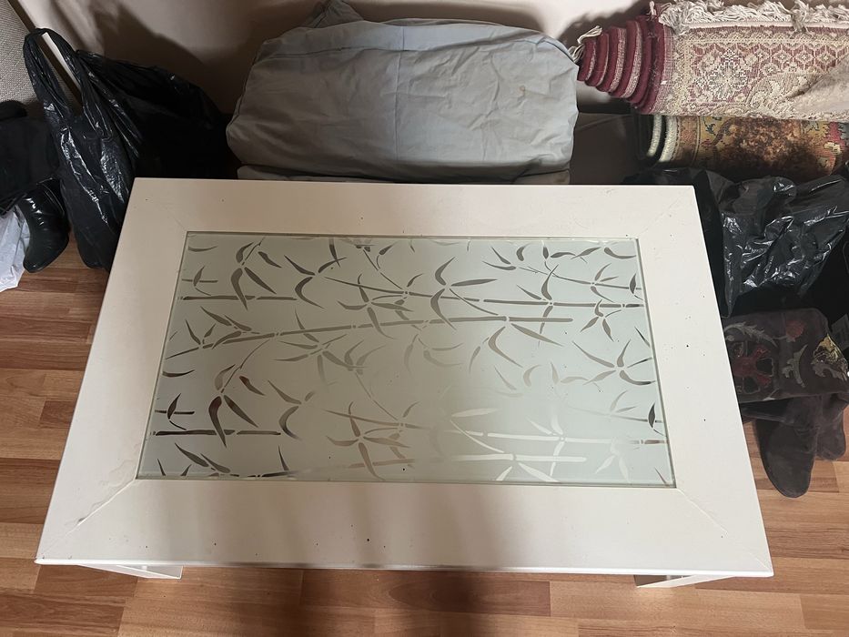 Продам столики журнальні