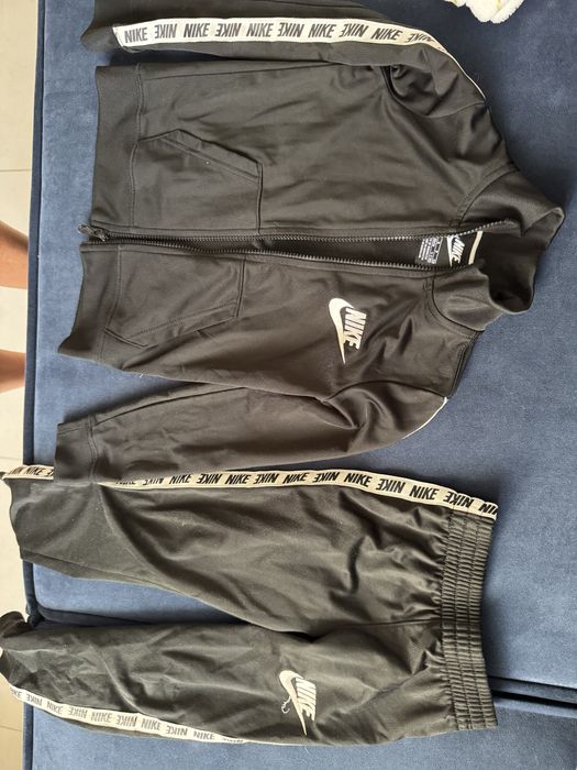 Спортивний костюм Nike