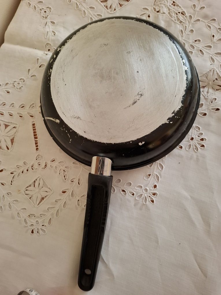Patelnia Ikea 24 cm.