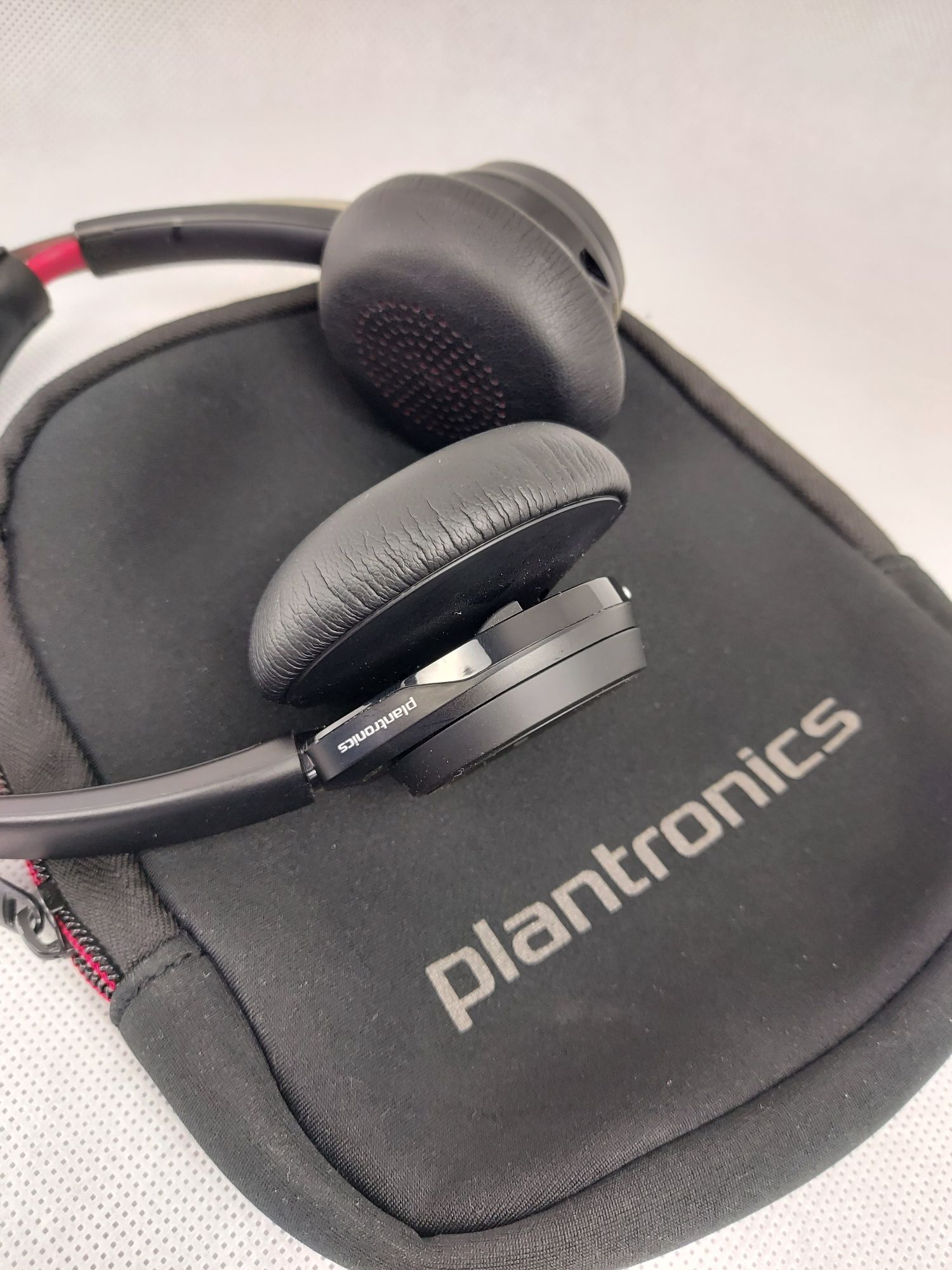 Sluchawki Bezprzewodowe Plantronics Voyager B825 Teams Zoom Home Offic