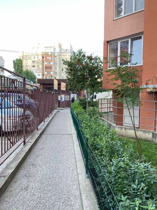 Продам салон красоты 37 м2 с ремонтом Левитана/Радужный