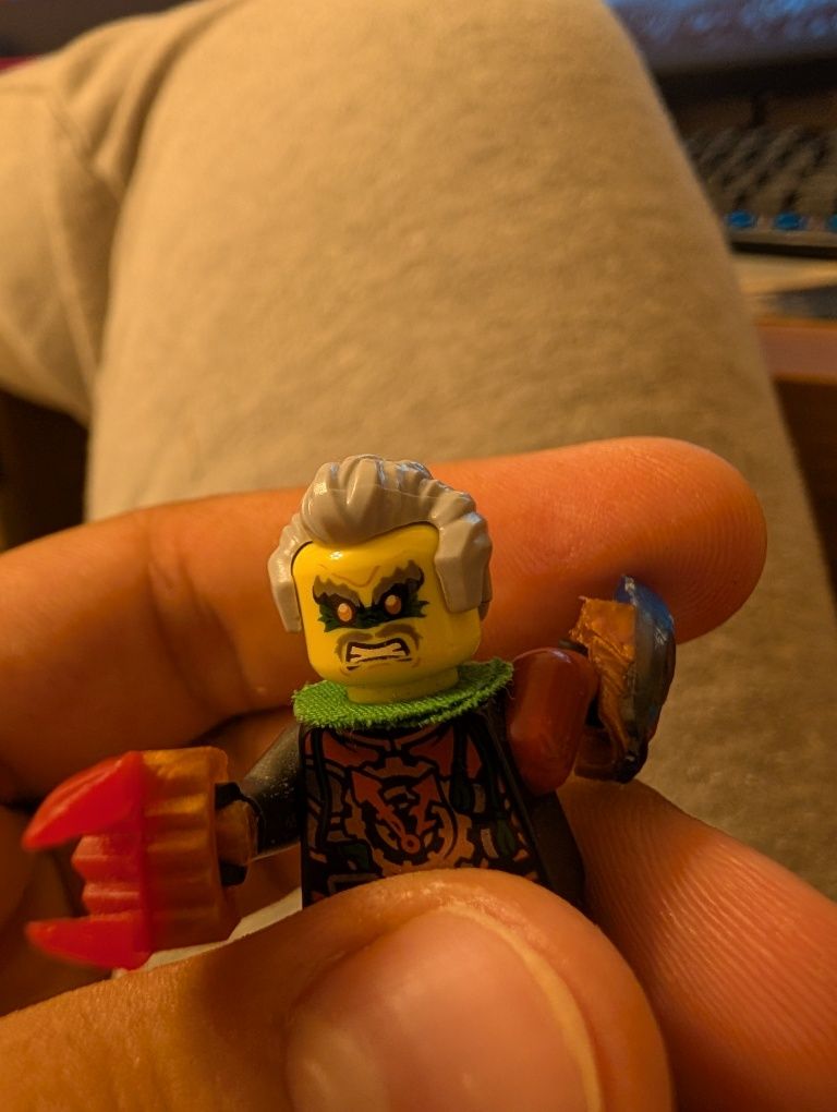 Figurka LEGO ninjago  brat czasu krux / acronix