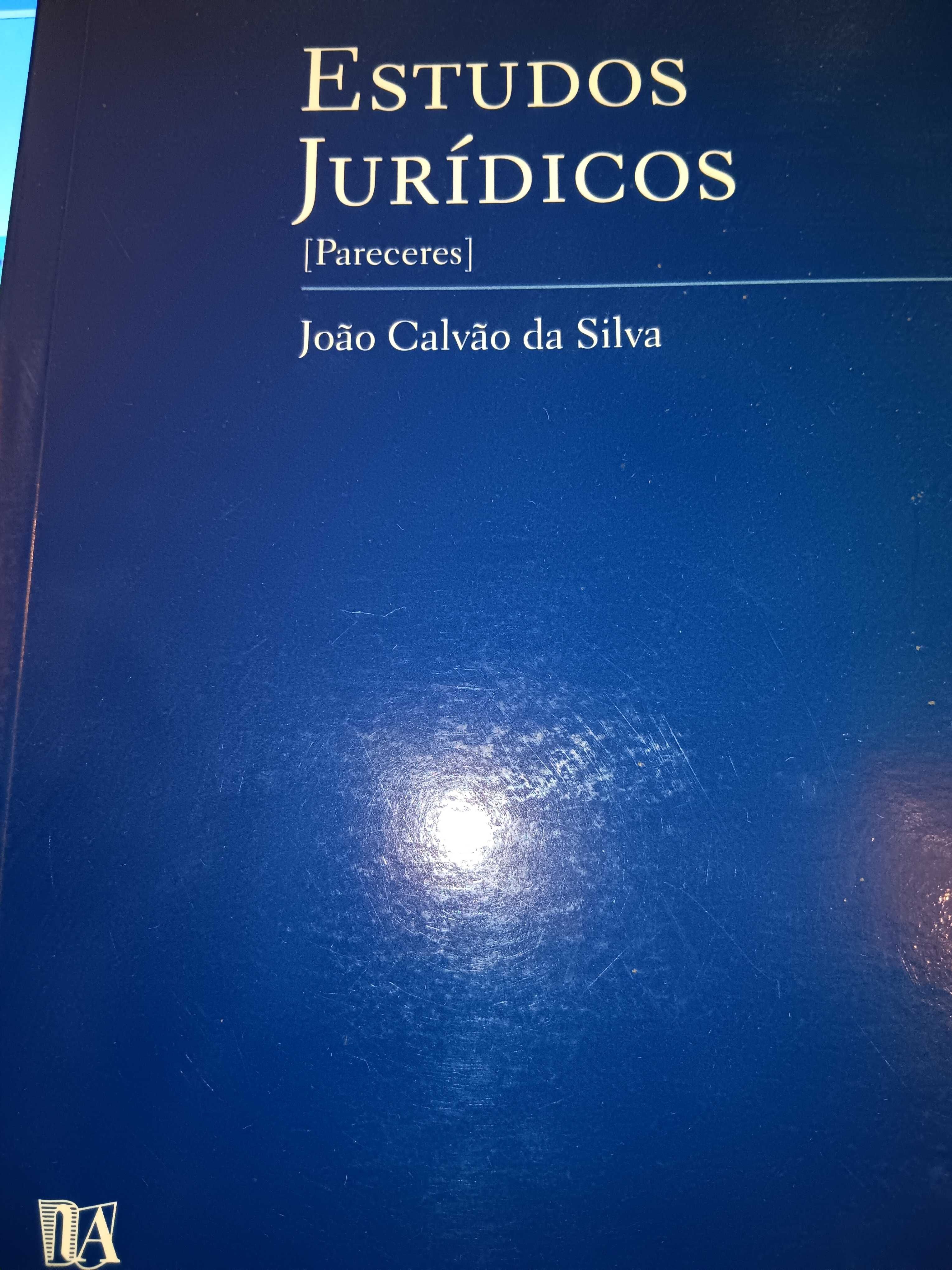 Estudos Jurídicos (Pareceres) de Calvão da Silva