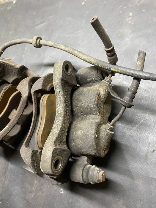 Суппорт тормозной Рено Мастер 2/2 дизель 1998-2003 год л р