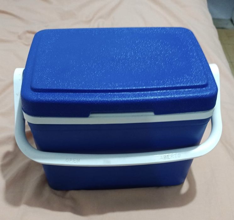 Caixa Termica 5l e 18 l semi novas 25€ as 2