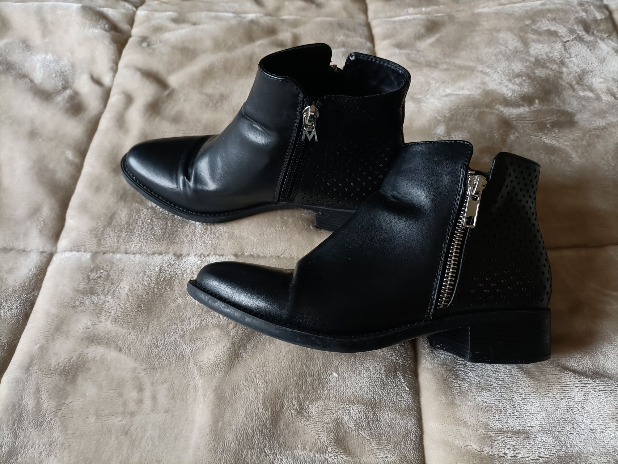 Botas /botins  n 35