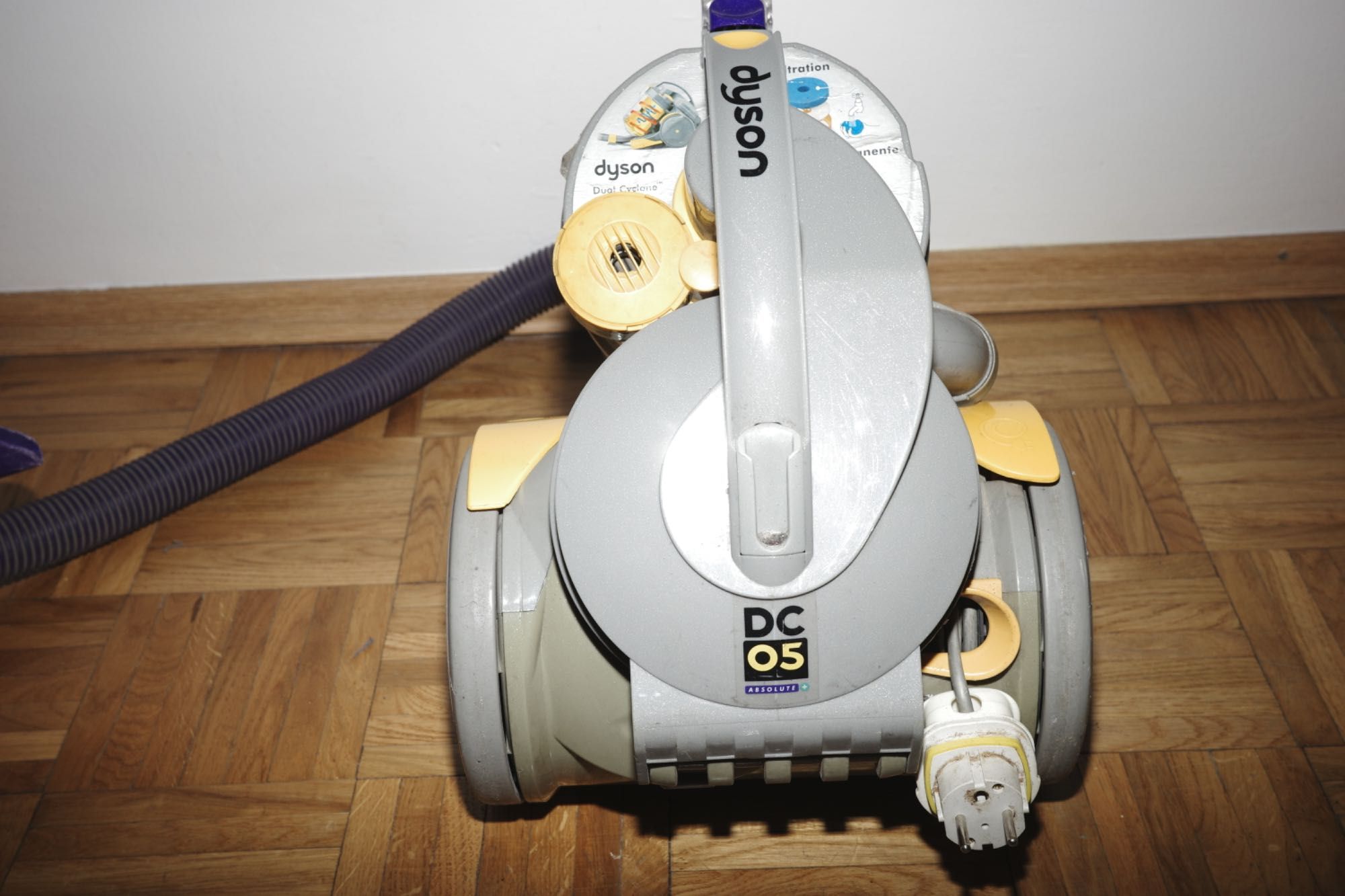 odkurzacz dyson DC05