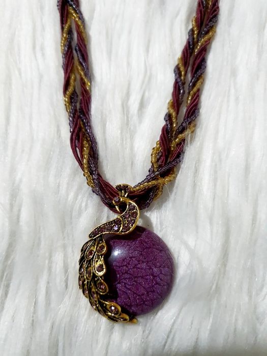Naszyjnik wisiorek kamień fioletowy amulet talizman biżuteria