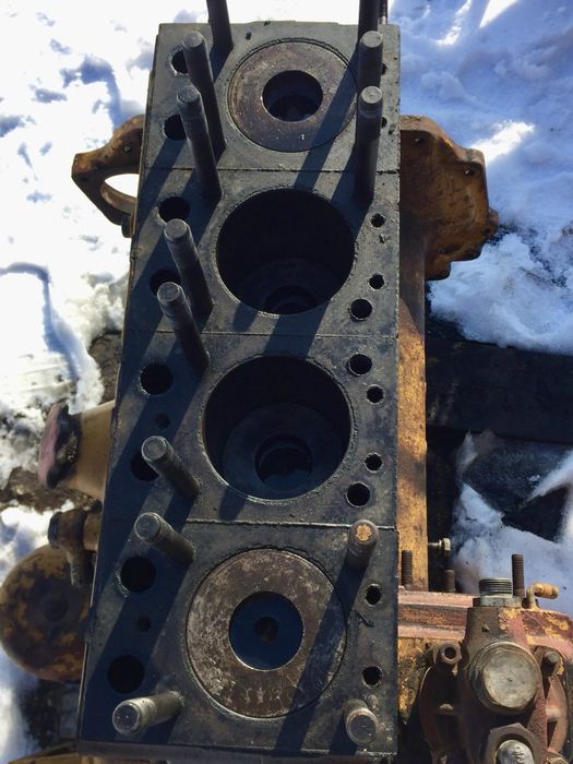 Блок цилиндров двигателя Zetor