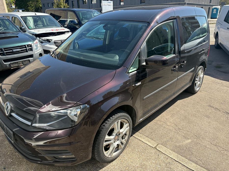 Vw Caddy live benzyna