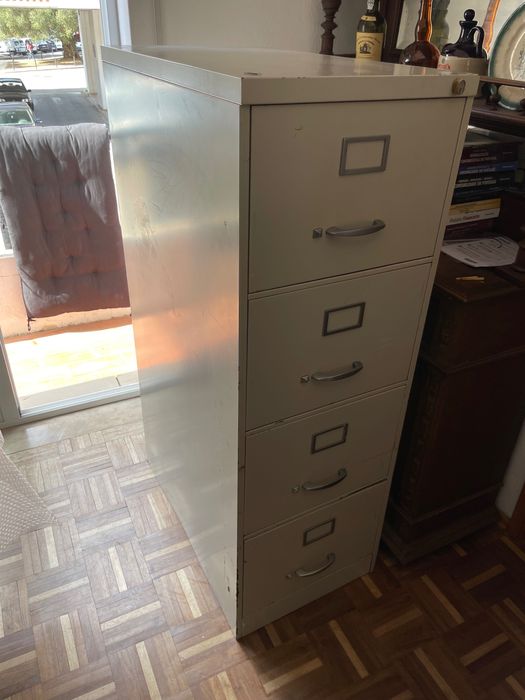 Arquivo de escritorio. Imenso espaco!