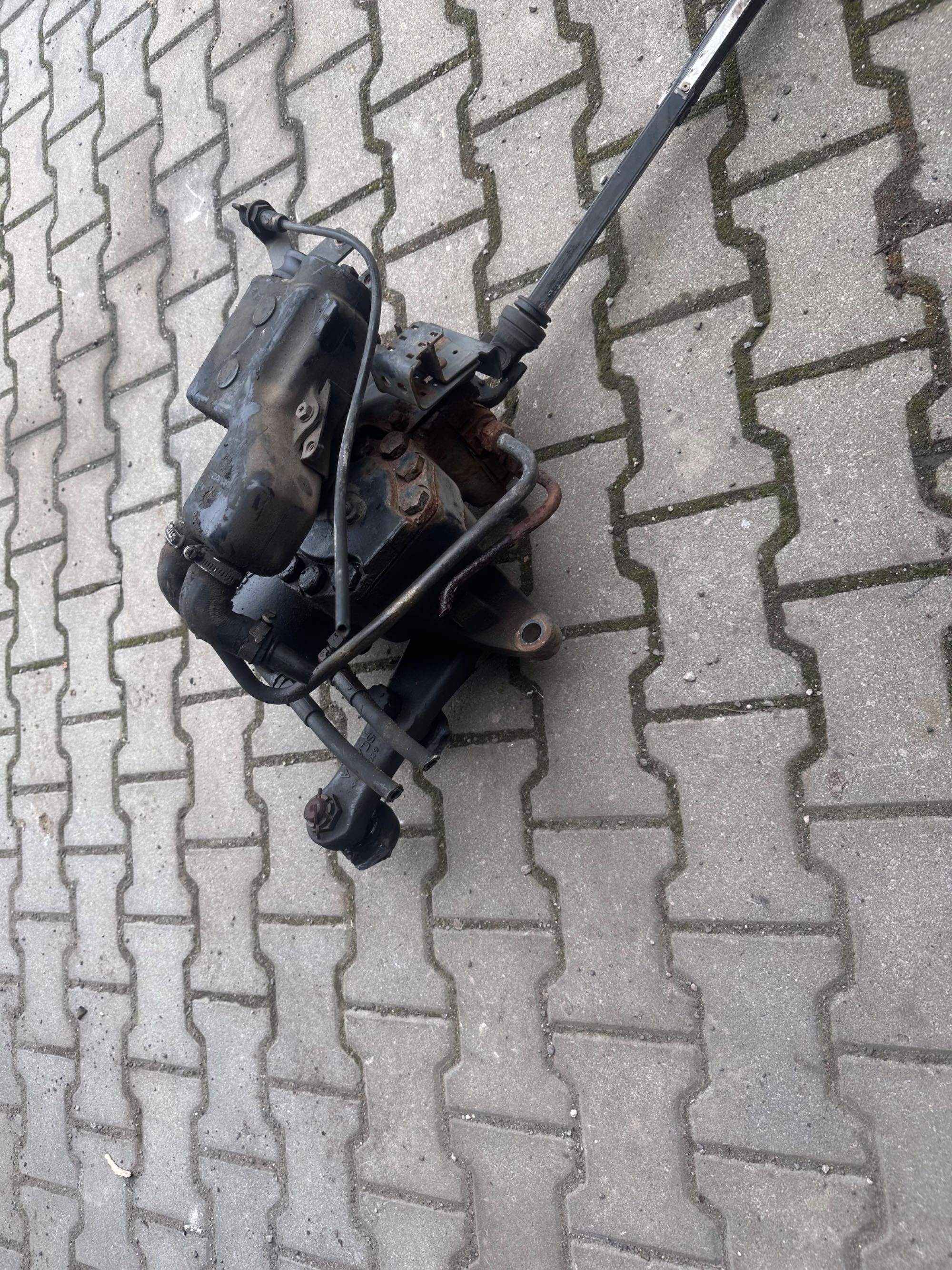 Kolumna kierownicza osi skrętnej Scania