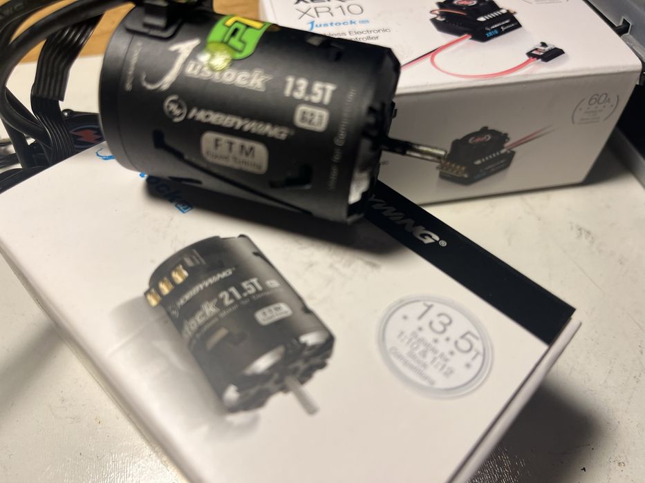 Combo Variador Hobbywing Juststock 3GS - Motor Juststock 13,5T