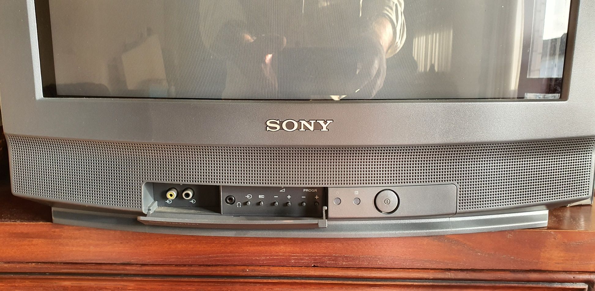 TV Sony 52cm KV-21T3E