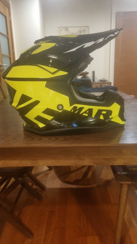 Capacete aventura VEMAR