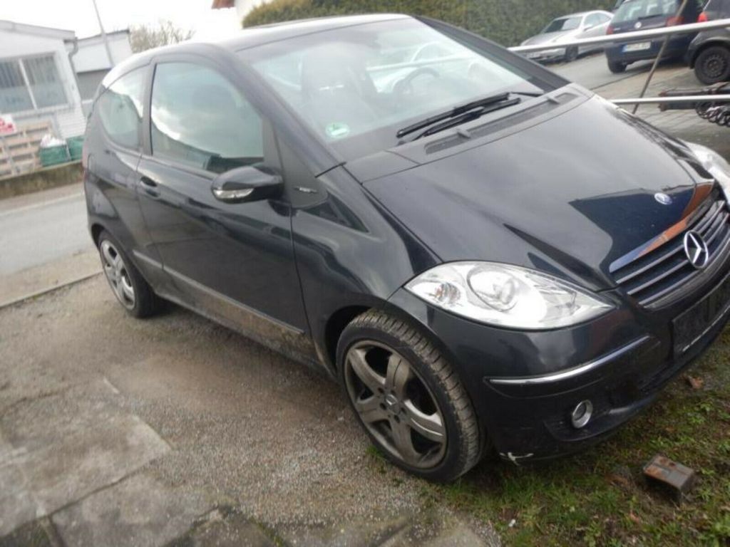 Mercedes A klasa 2.0 CDI na części przód zderzak maska silnik