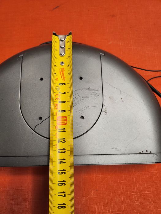 radiobudzik marki Tevion.