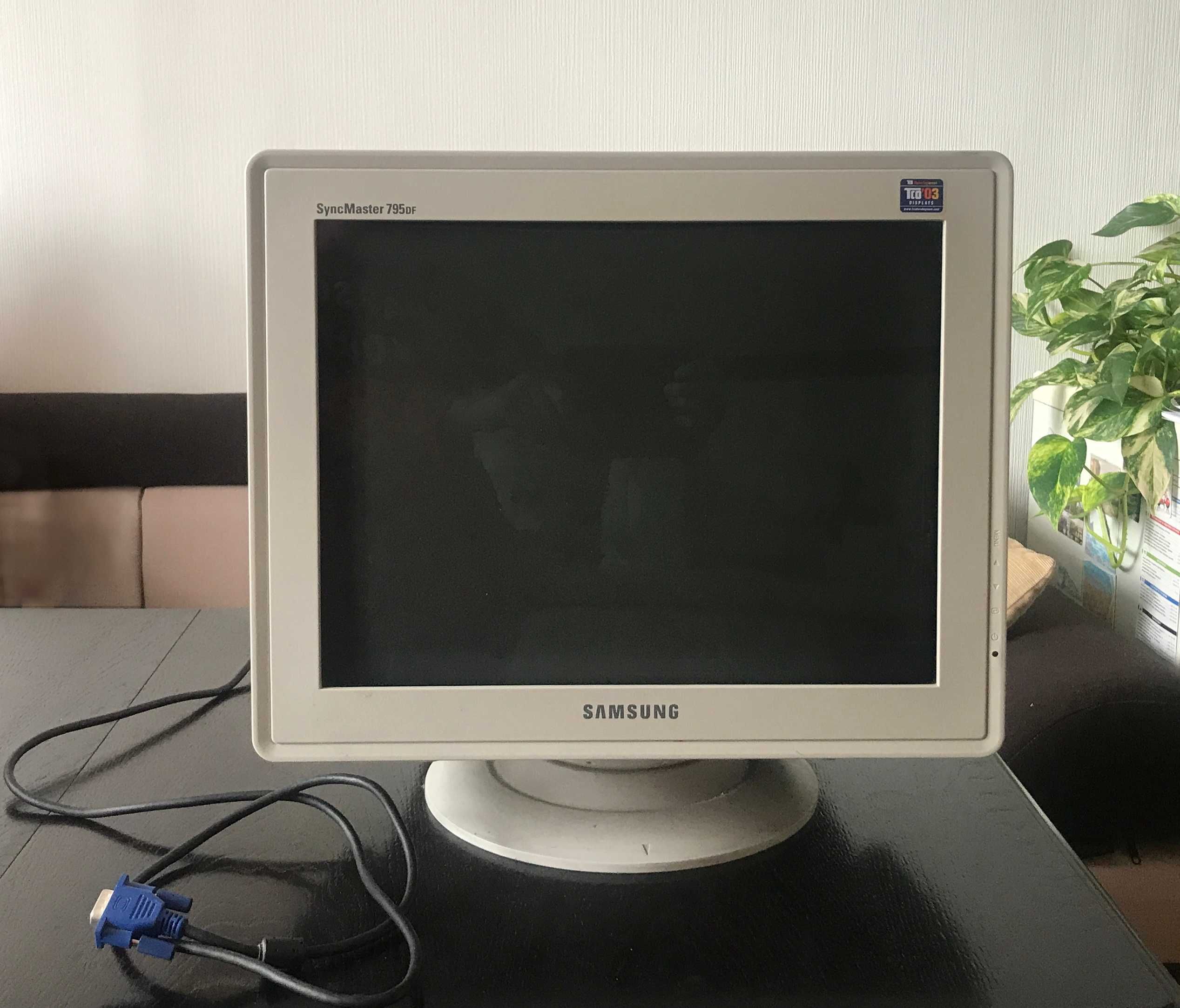 Монитор Samsung Synk Master 795DF, 17"