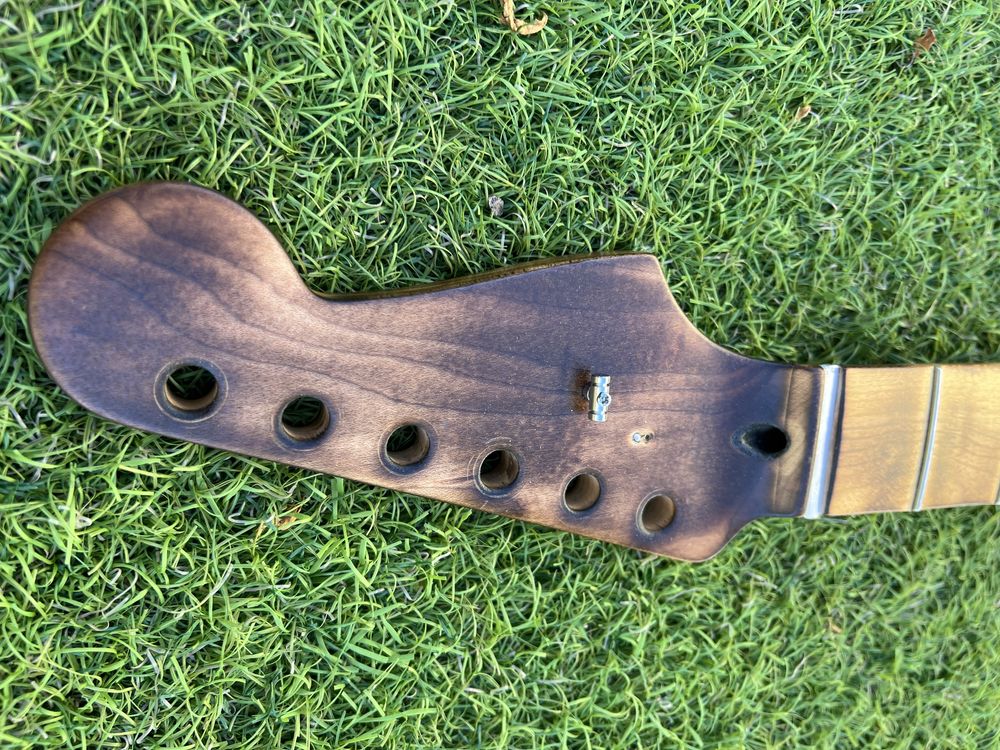 Braço Stratocaster Squier/Fender  Maple “queimado”