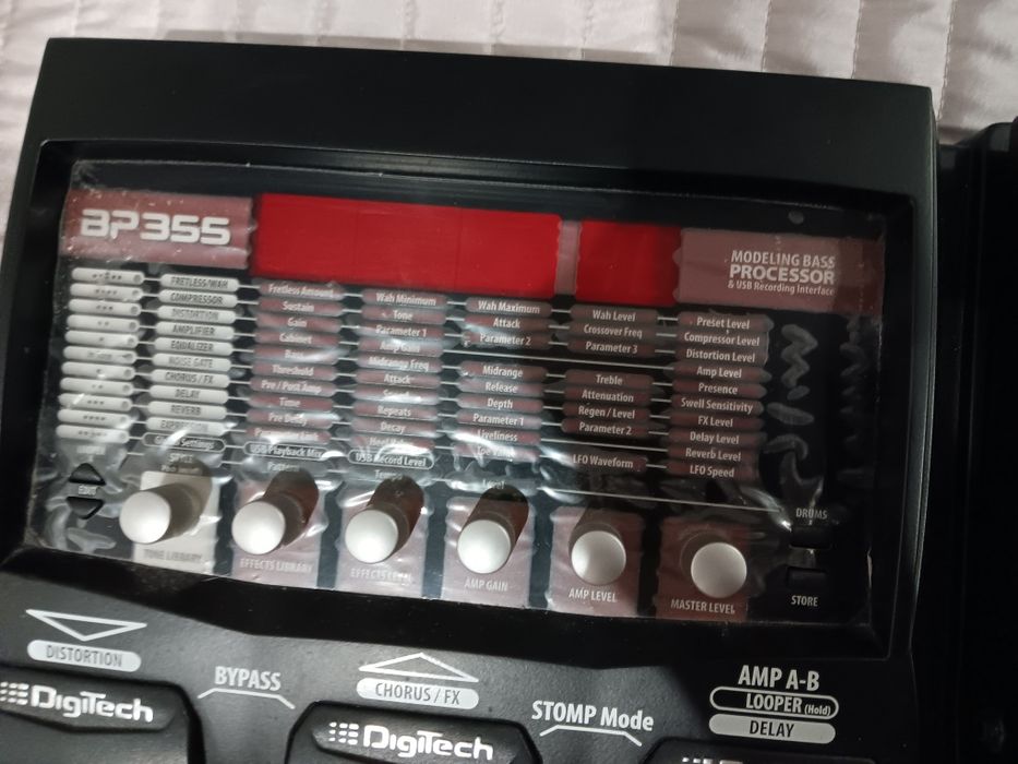 Pedaleira de baixo Digitech BP355