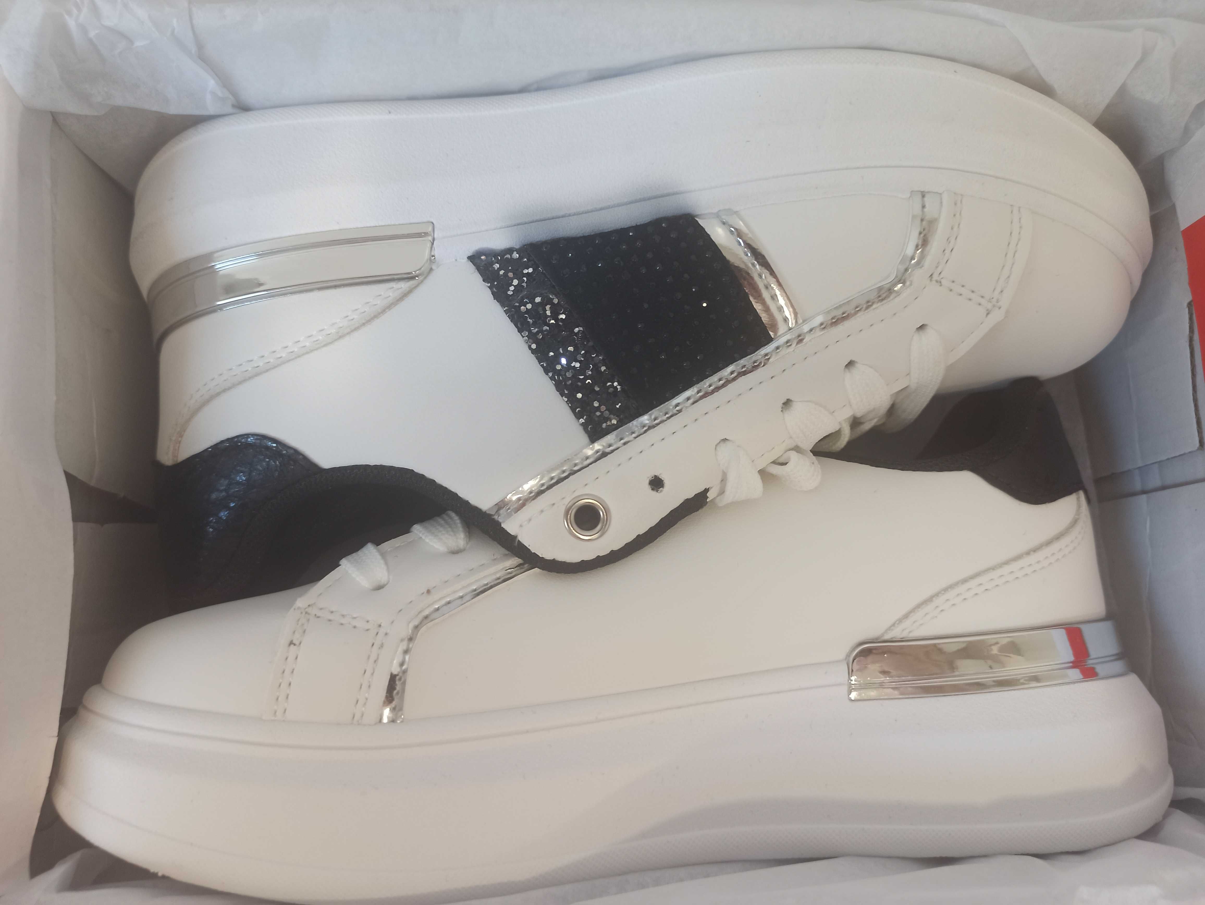 Biało-czarne Sneakersy 36