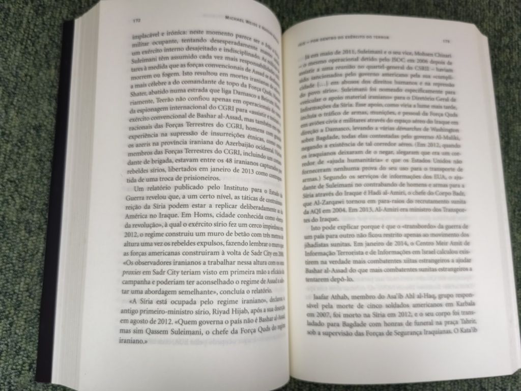 Livro "ISIS - Por Dentro do Estado do Terror" de Michael Weiss e Hassa