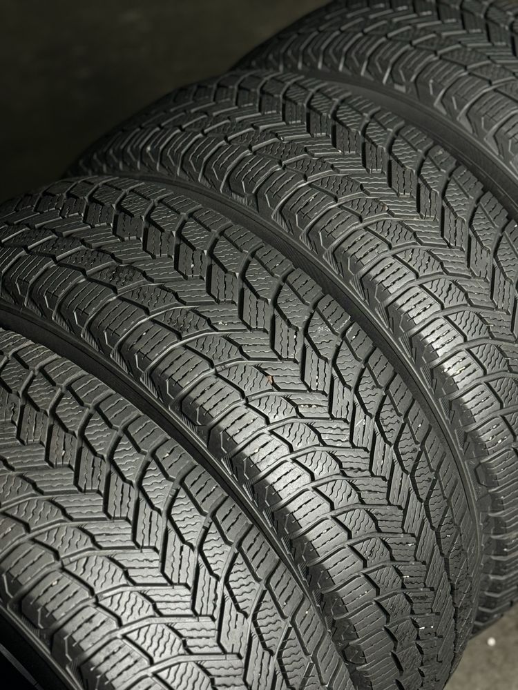 R16 215/65 преміальні зимові шини Michelin X-Ice