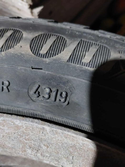 Opony wielosezonowe 205/55/16 plus felgi 5x108