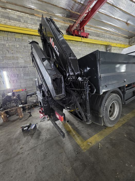 Кран маніпулятор 2010р. 9т 15м радіо керування