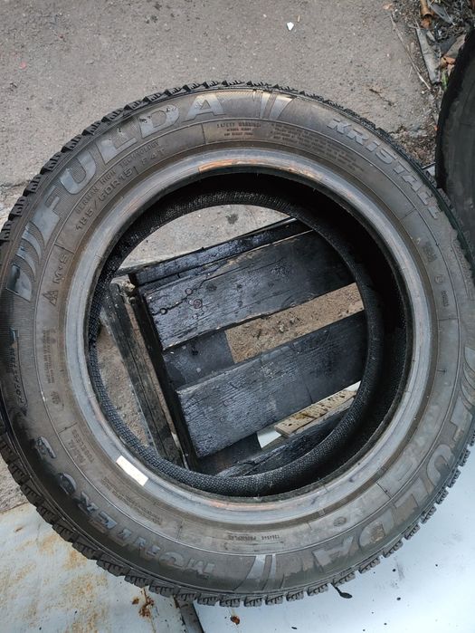 Шини резина зима 185/60 R15 Fulda Kristal montero 3