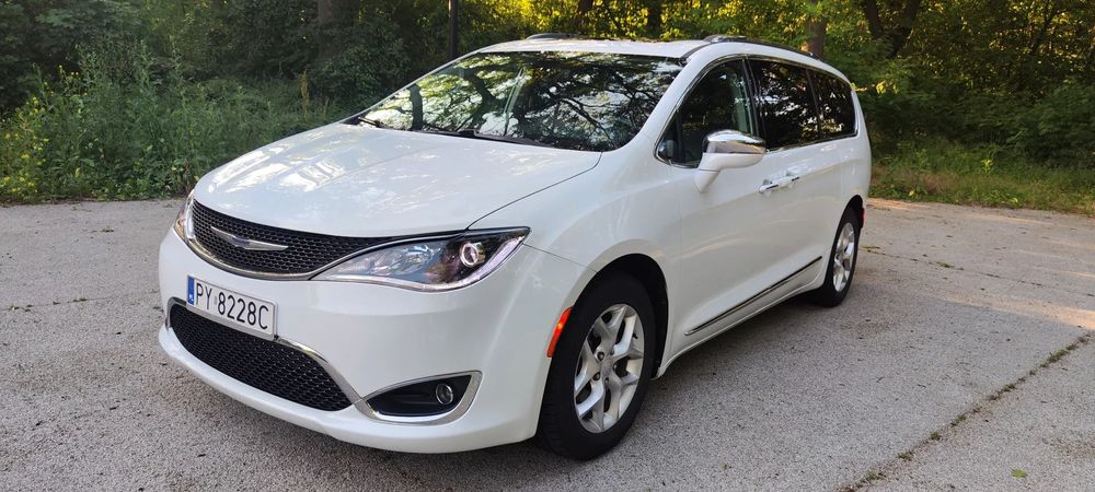 Chrysler Pacifica Chrysler Pacifica LIMITED, zdalne odpalanie, szyberdach, Xenon, Wentyl