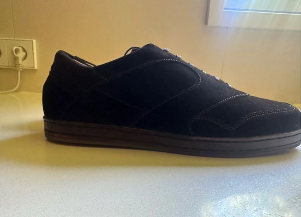 Sapatilhas de camurça/ nunca usados / novos