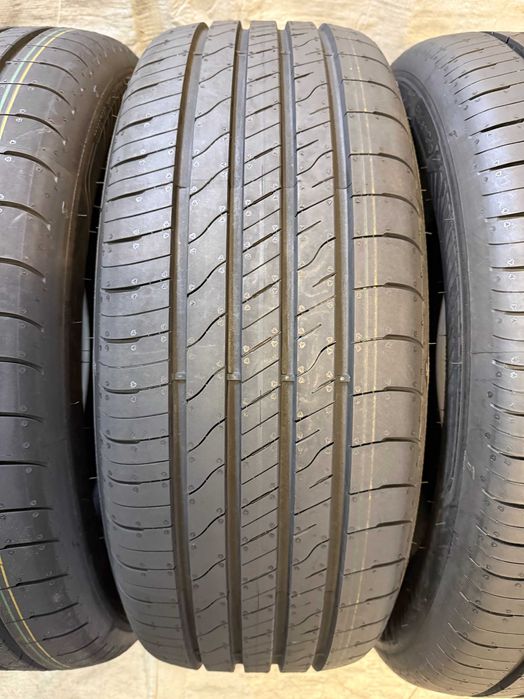 Opony letnie Goodyear EfficientGrip Perf. 2 215/55/18 99V j. NOWE 2025