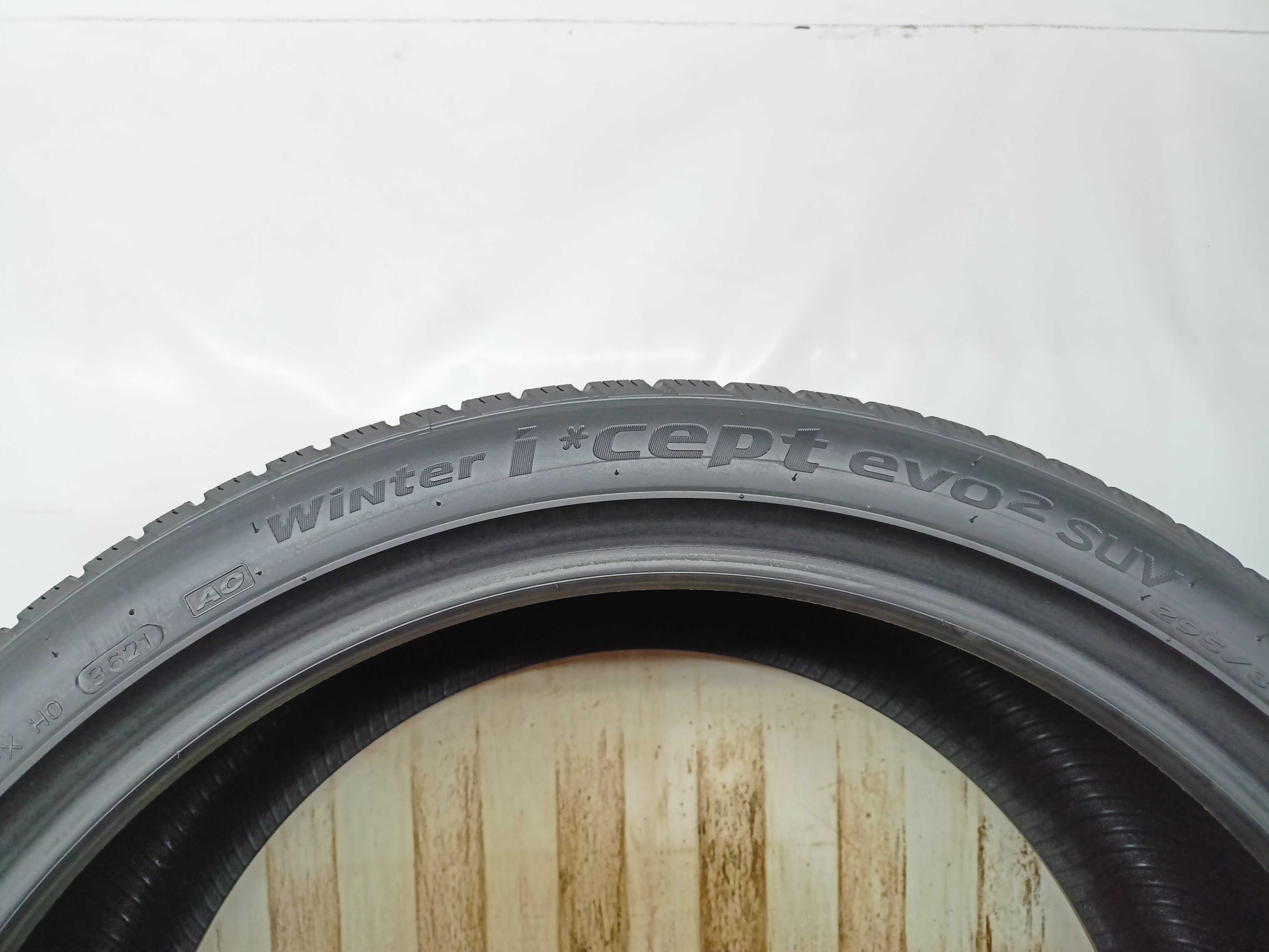 Hnakook Winter I*Cept Evo 2 SUV 295/35/23 21r. 108W 6,7mm (4549)