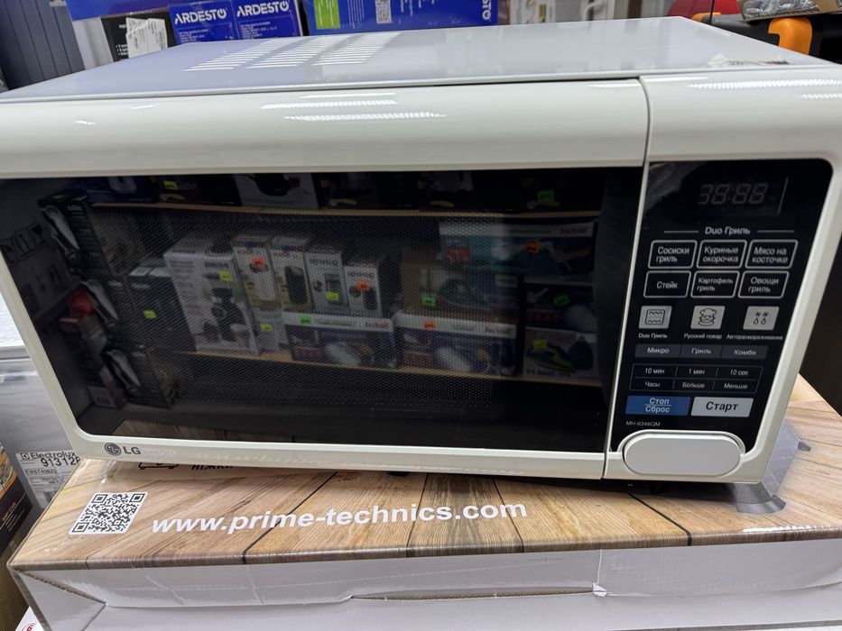 Мікрохвильова піч LG MH-6346QM