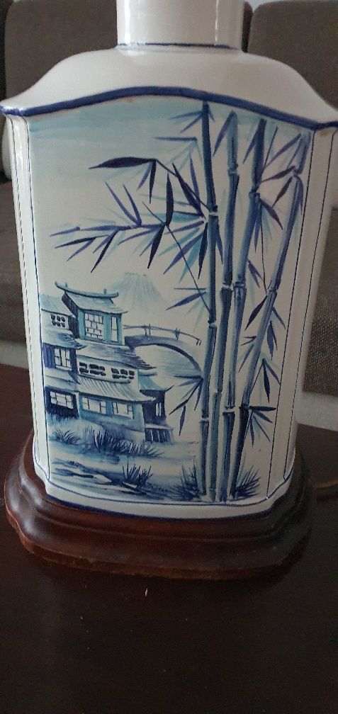 Lampa stojąca Lady Hampton ceramiczna 0.85 cm wysokość