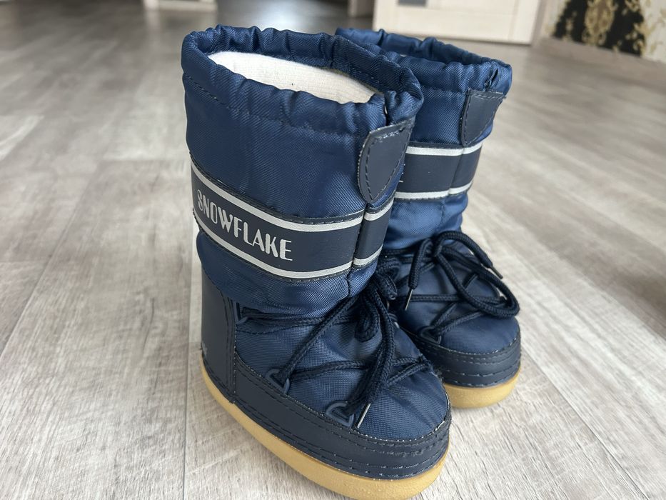 Зимові черевики на хлопчика 23-25