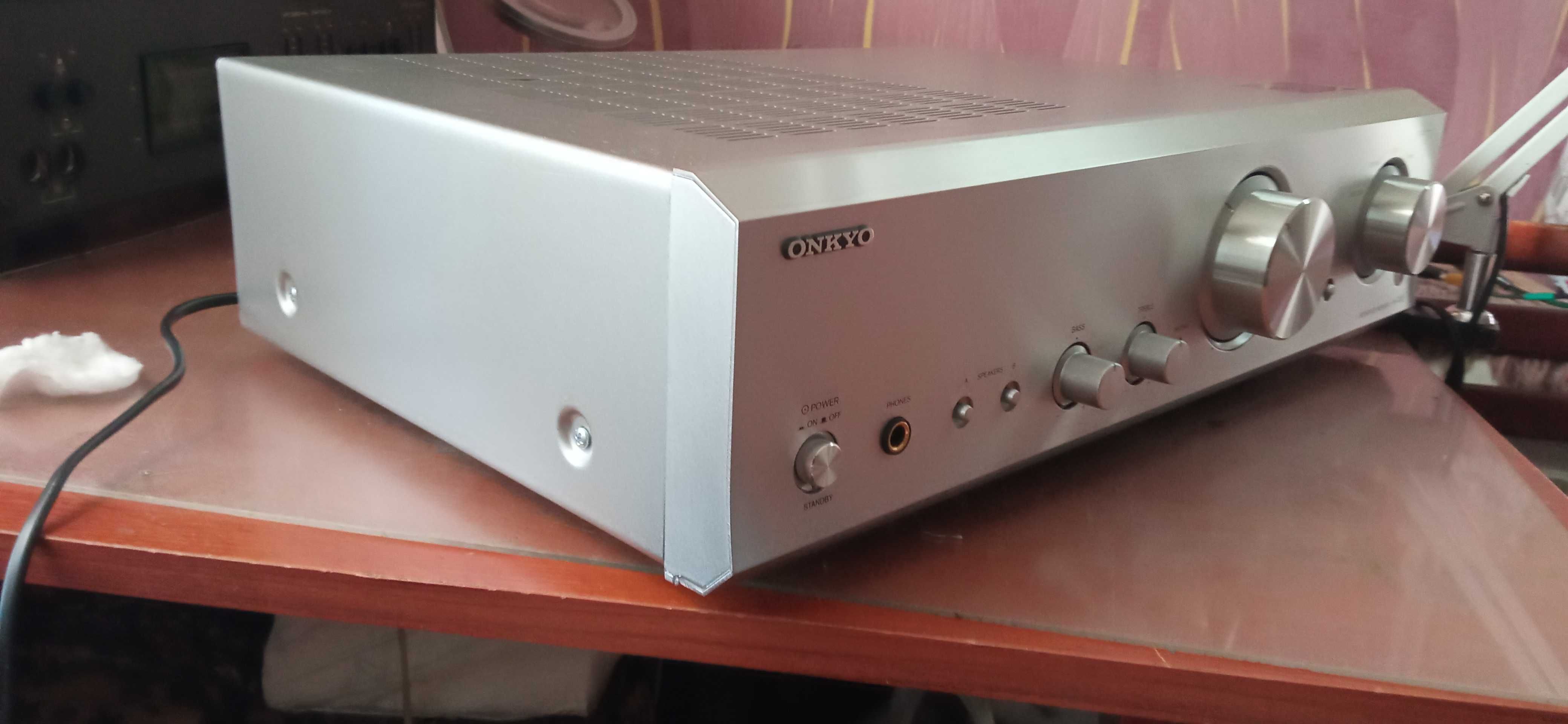 Усилитель ONKYO А-9155 и DX-735. Пульт ДУ. Отличное состояние.