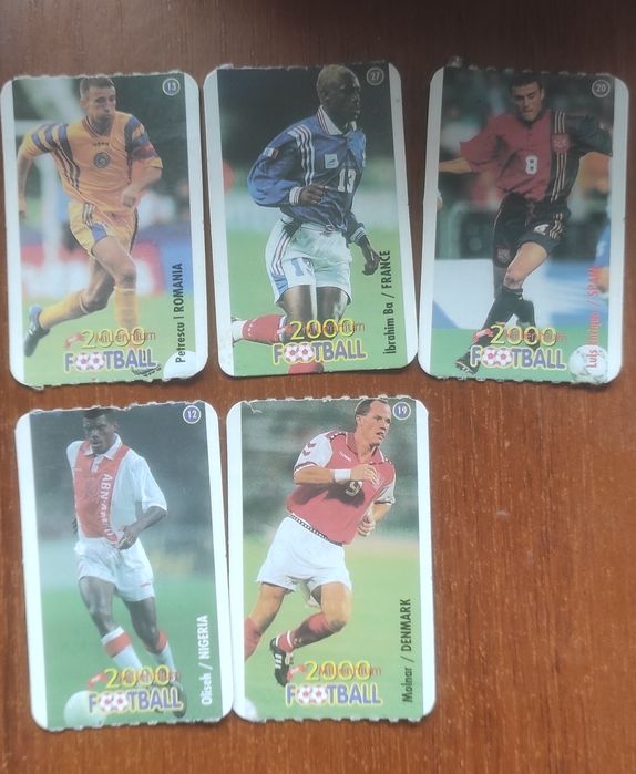 Продам карточки Football 2000