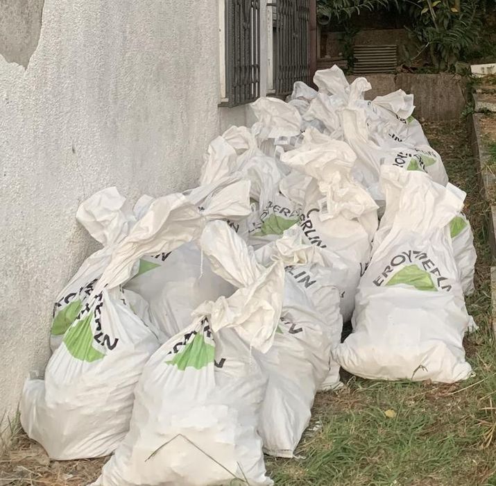 Faço recolha de sucatas e entulho limpezas