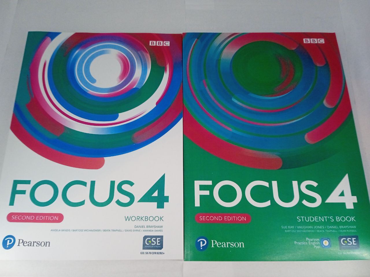Focus 4 second edition students book workbook