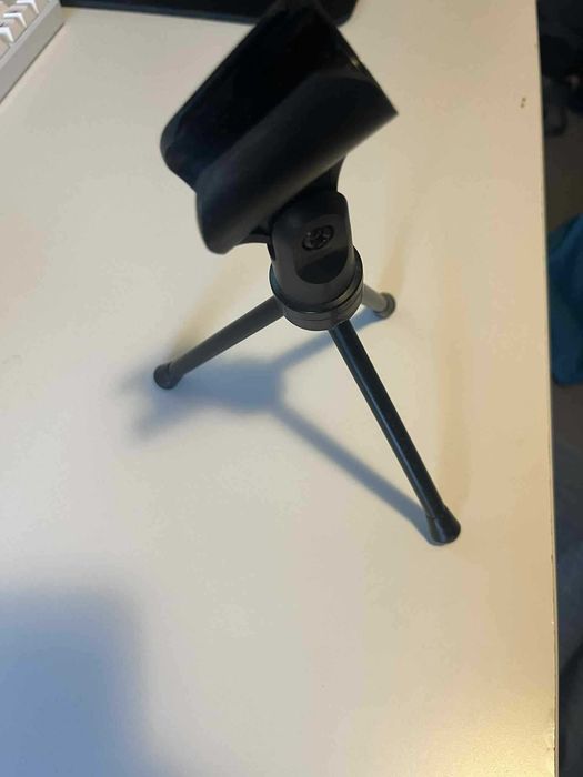 Stojak na mikrofon, rozkładany