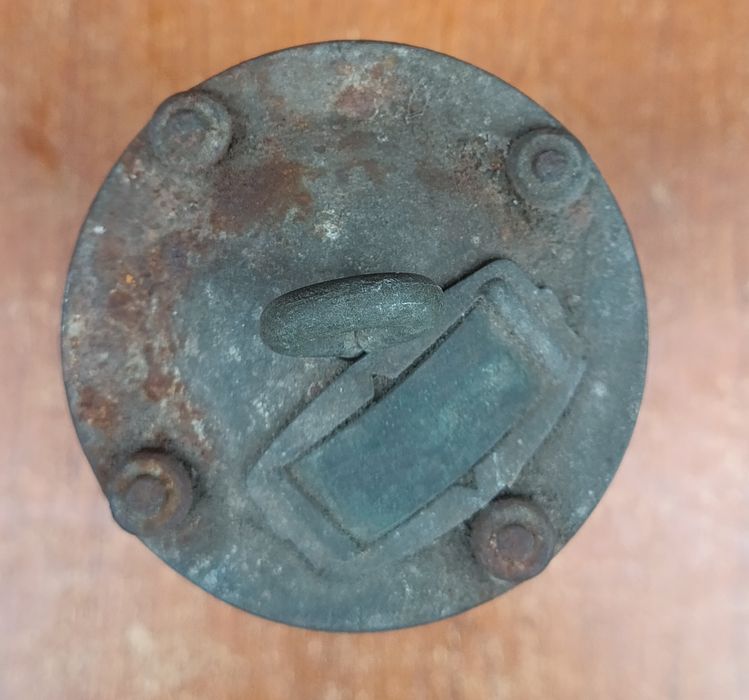 Лампа керасінова. Керосинова лампа. Лампа. Ліхтар. Фонарь. Фанарик.